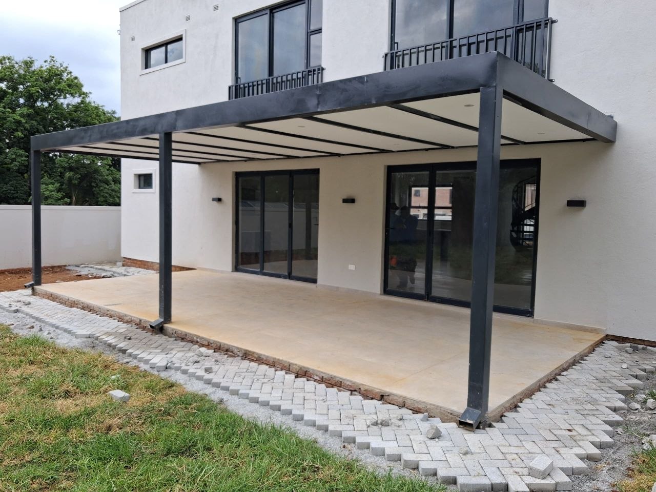 Patio pergola